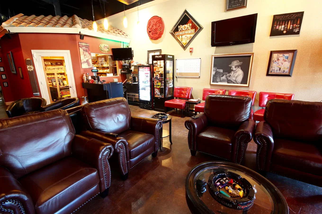 The District Cigar Lounge